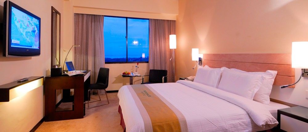 Micasa All Suites Hotel Kuala Lumpur Extérieur photo A room at the hotel